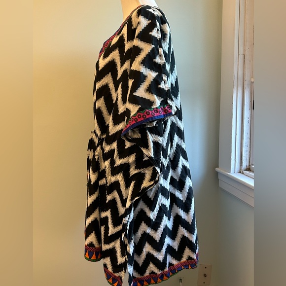 La Leela Cotton Chevron Print  Swimsuit Coverup - Picture 5 of 10